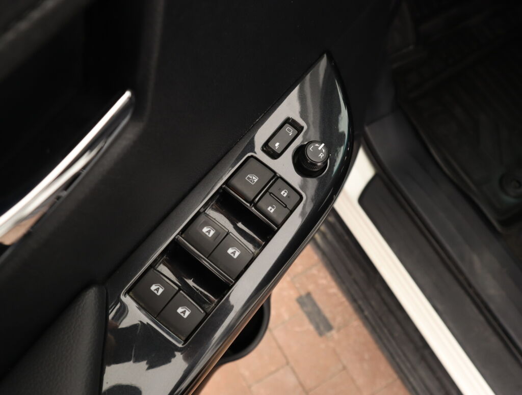 Toyota Hilux 2017 Valkoinen