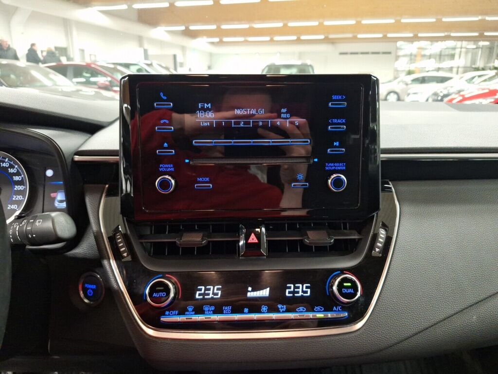 Toyota Corolla 2019 Valkoinen