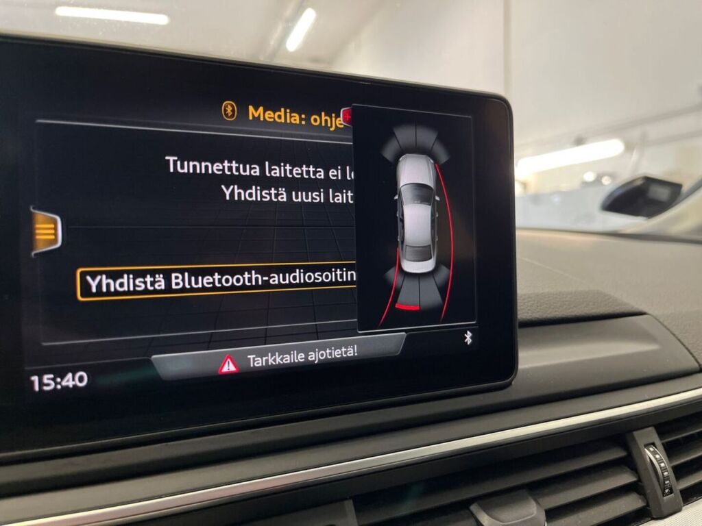 Audi A4 2019 Musta
