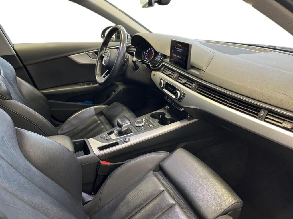 Audi A4 2019 Musta