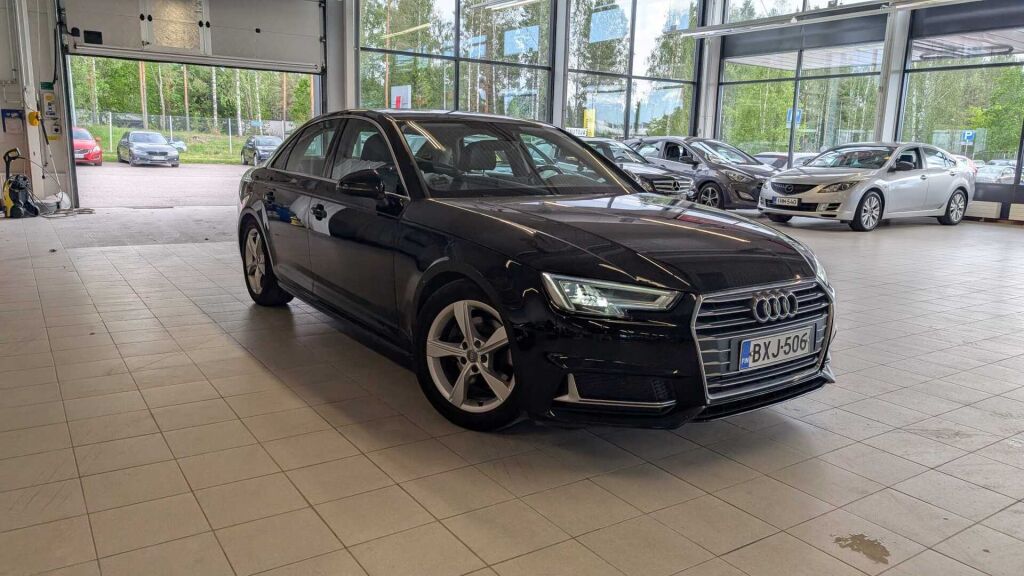 Audi A4 2019 Musta