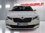 Skoda Superb 2019 Valkoinen