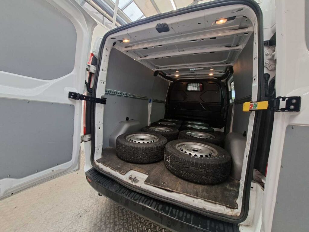 Ford Transit Custom 2019 Valkoinen
