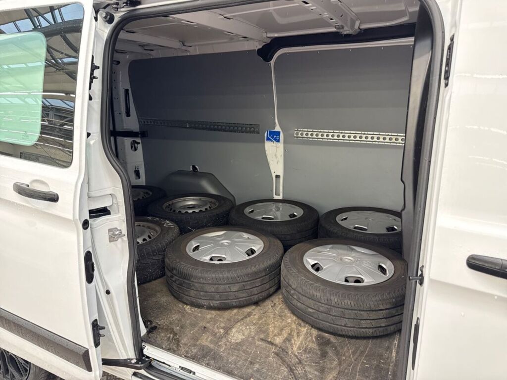 Ford Transit Custom 2019 Valkoinen