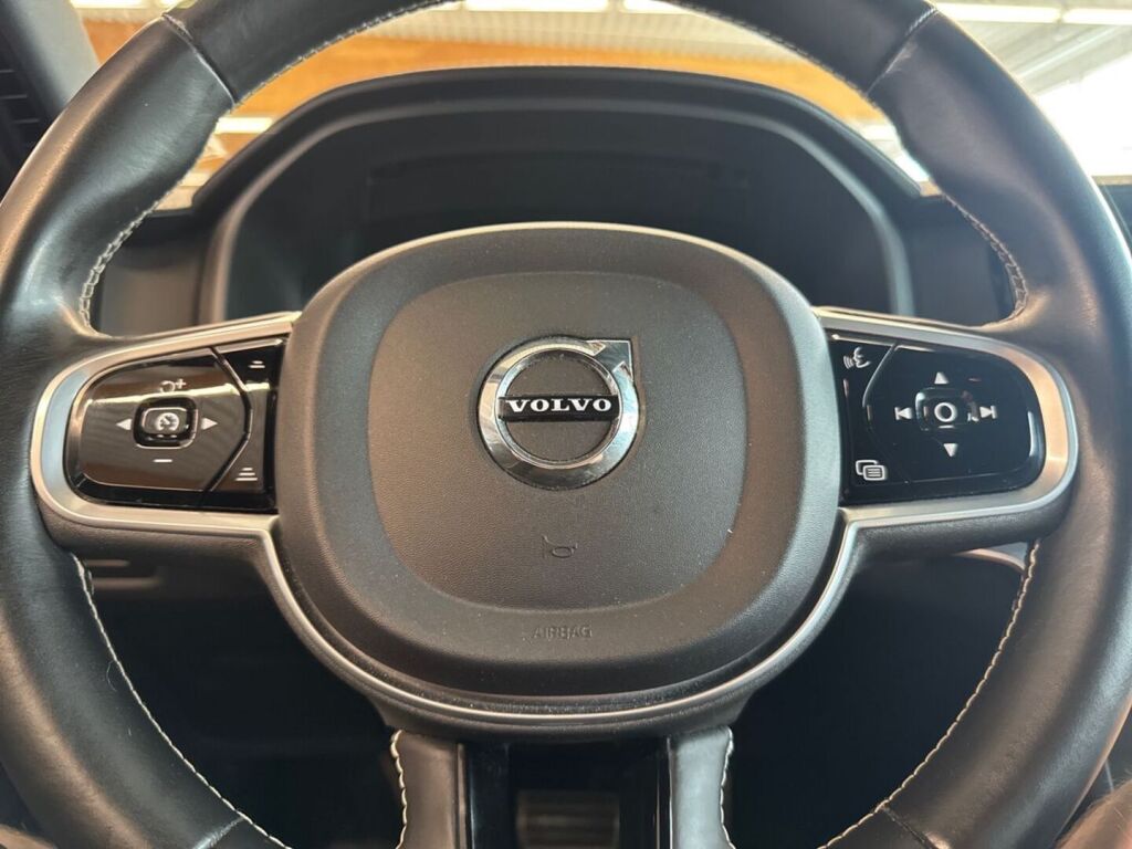 Volvo V90 2020 Metallinhohto Hopea (Bright Silver Metallic)