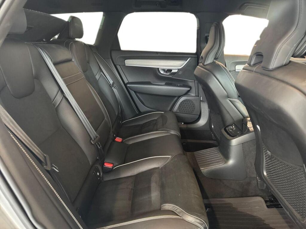 Volvo V90 2020 Metallinhohto Hopea (Bright Silver Metallic)