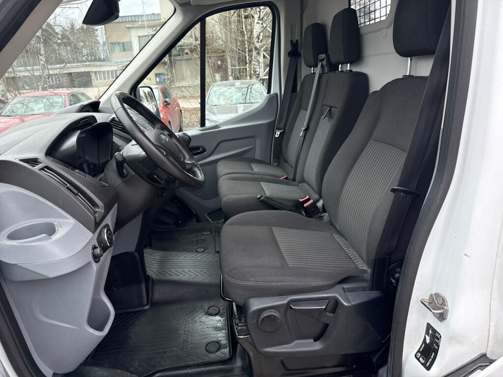 Ford Transit 2019 Valkoinen