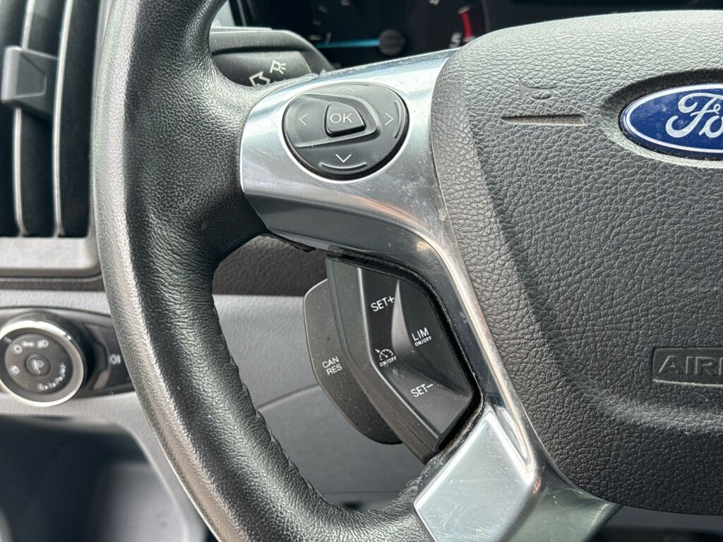 Ford Transit 2019 Valkoinen