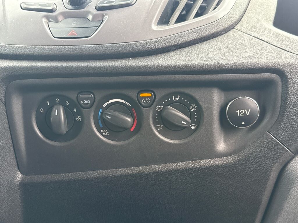 Ford Transit 2019 Valkoinen