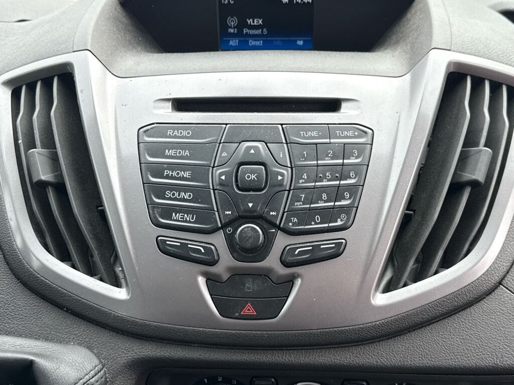 Ford Transit 2019 Valkoinen