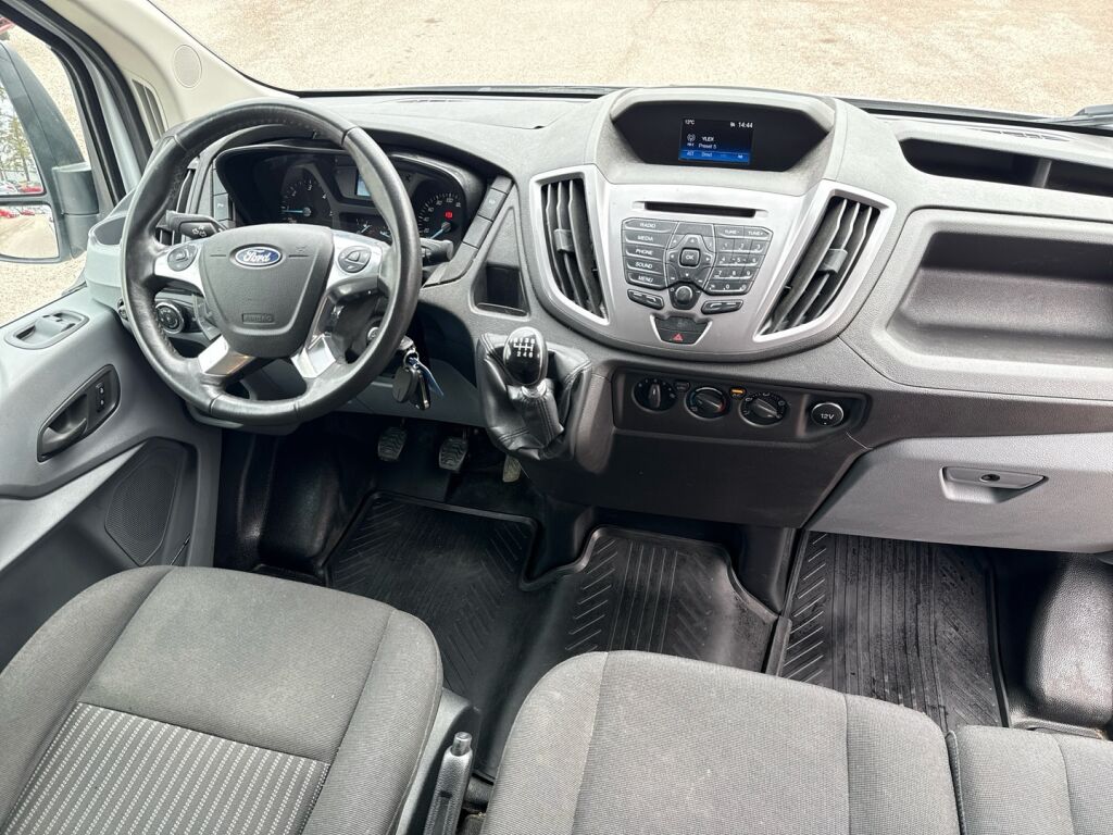 Ford Transit 2019 Valkoinen
