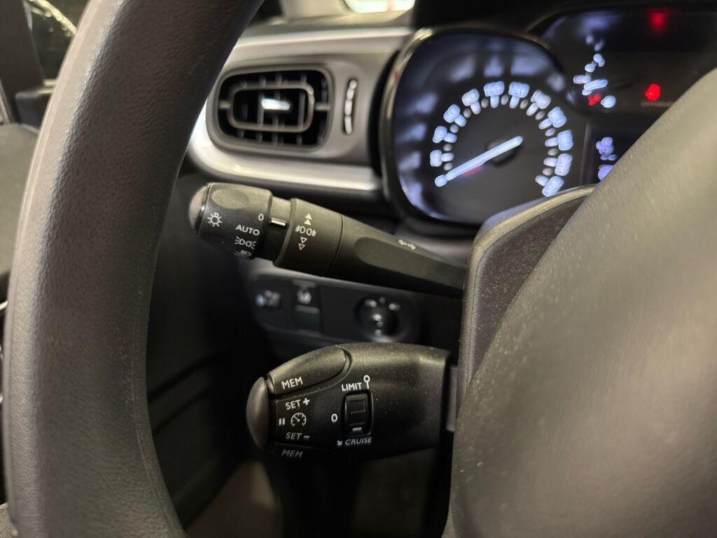 Citroen C3 2019 Punainen