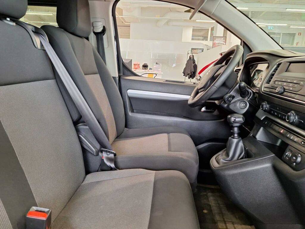 Citroen Spacetourer 2020 Musta