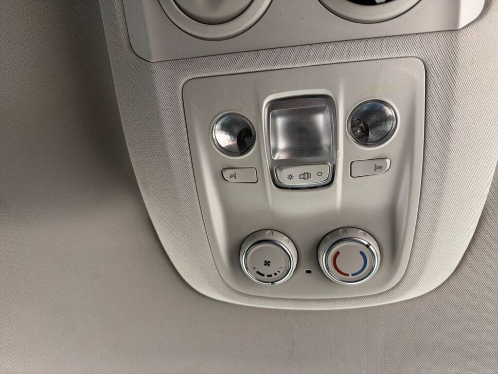 Citroen Spacetourer 2020 Musta