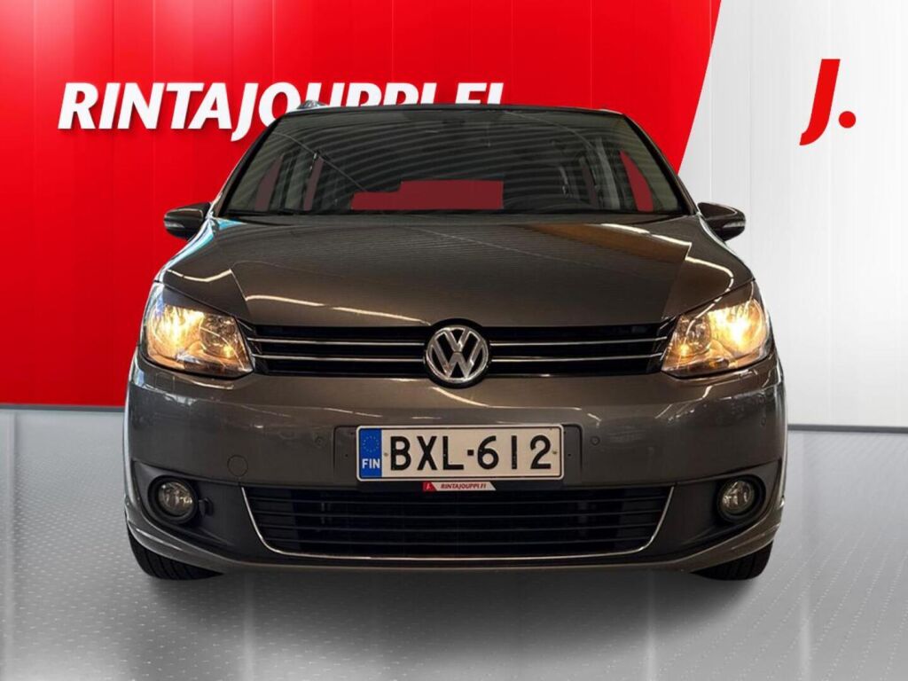 Volkswagen Touran 2014 Ruskea (beige)