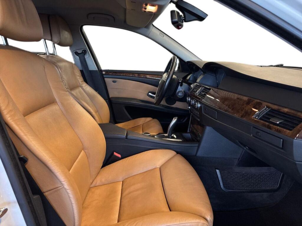BMW 530 2008 Valkoinen