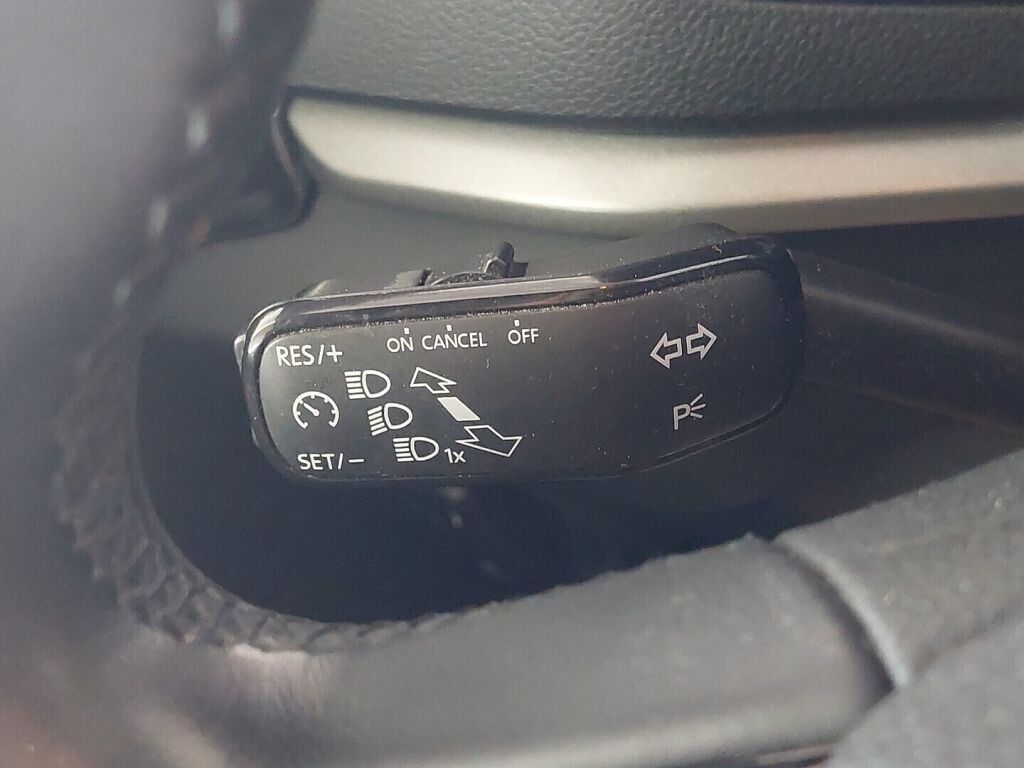 Skoda Karoq 2019 Harmaa