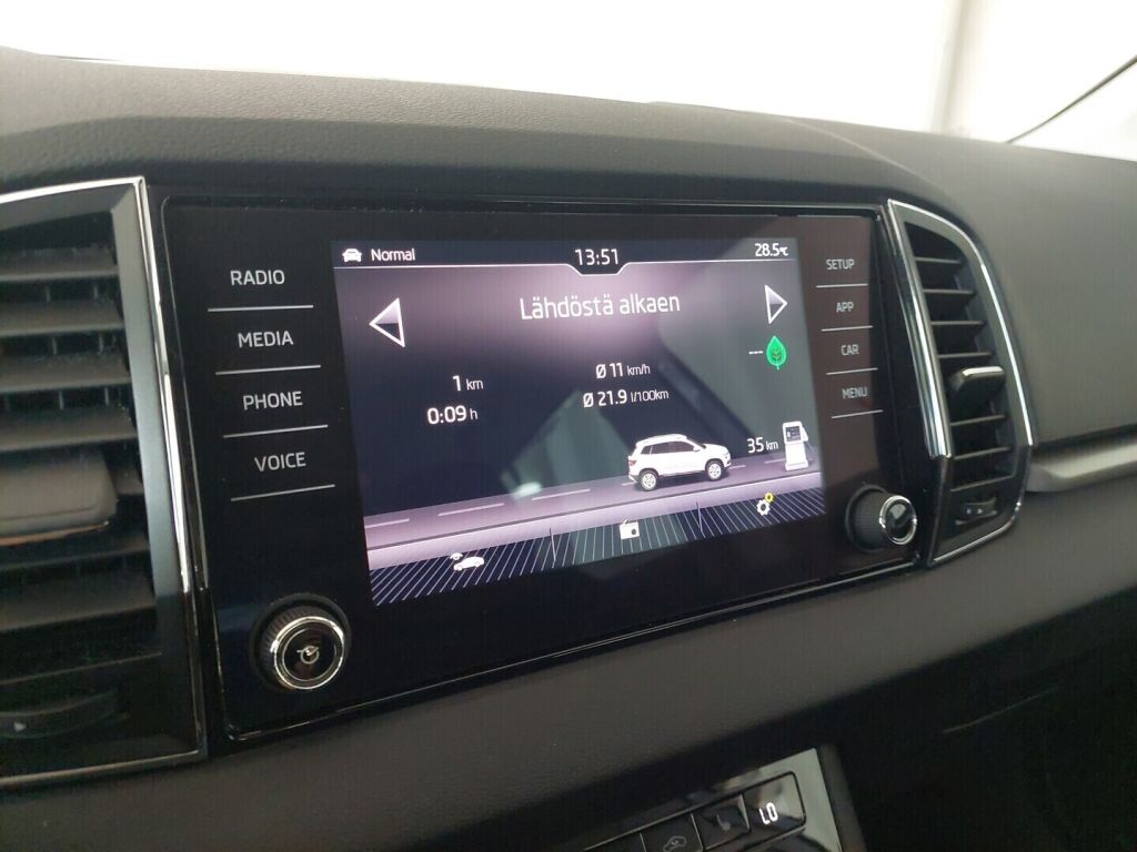 Skoda Karoq 2019 Harmaa