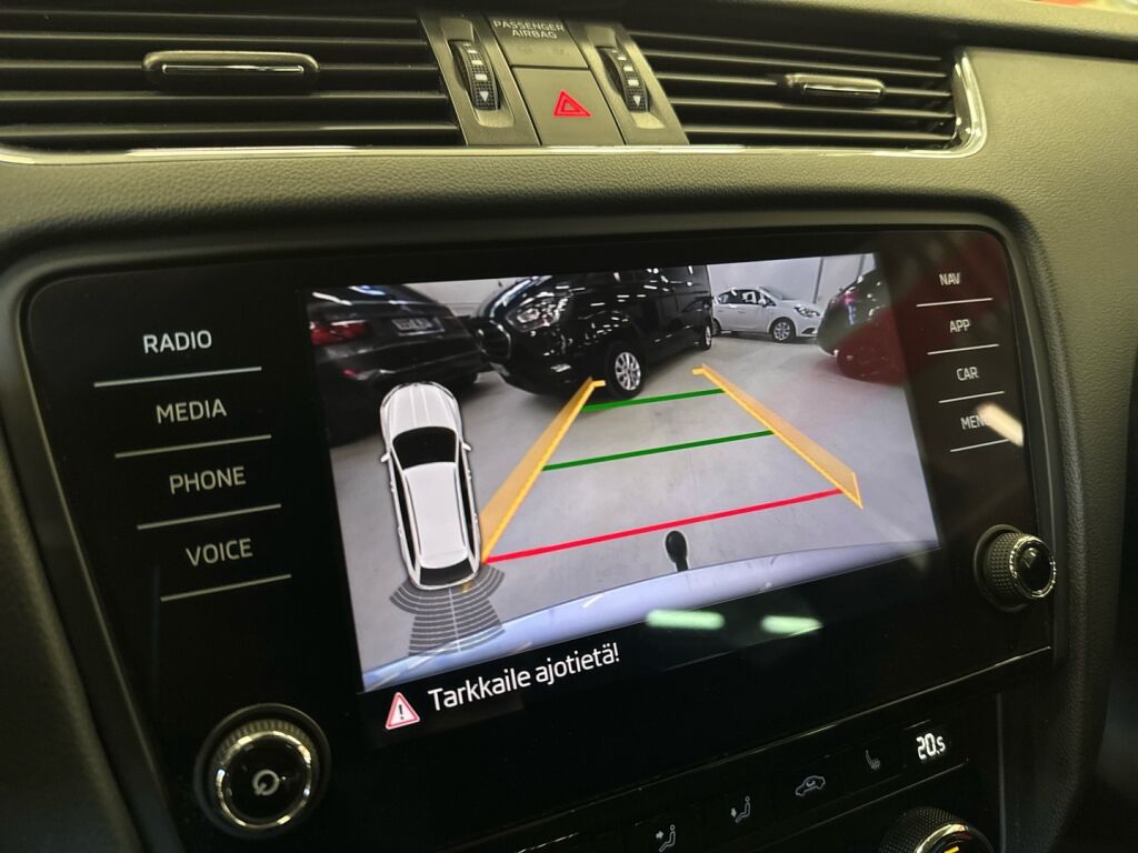 Skoda Octavia 2019 Harmaa