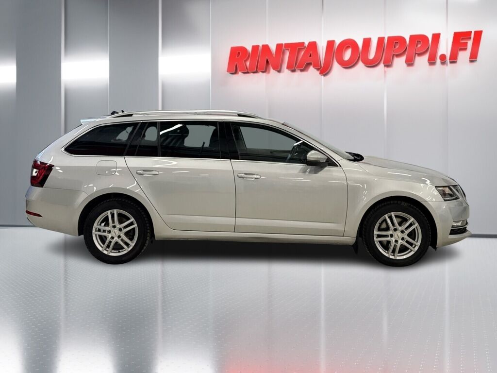 Skoda Octavia 2019 Harmaa