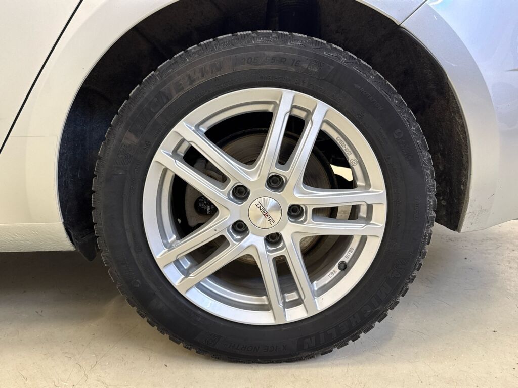 Skoda Octavia 2019 Harmaa