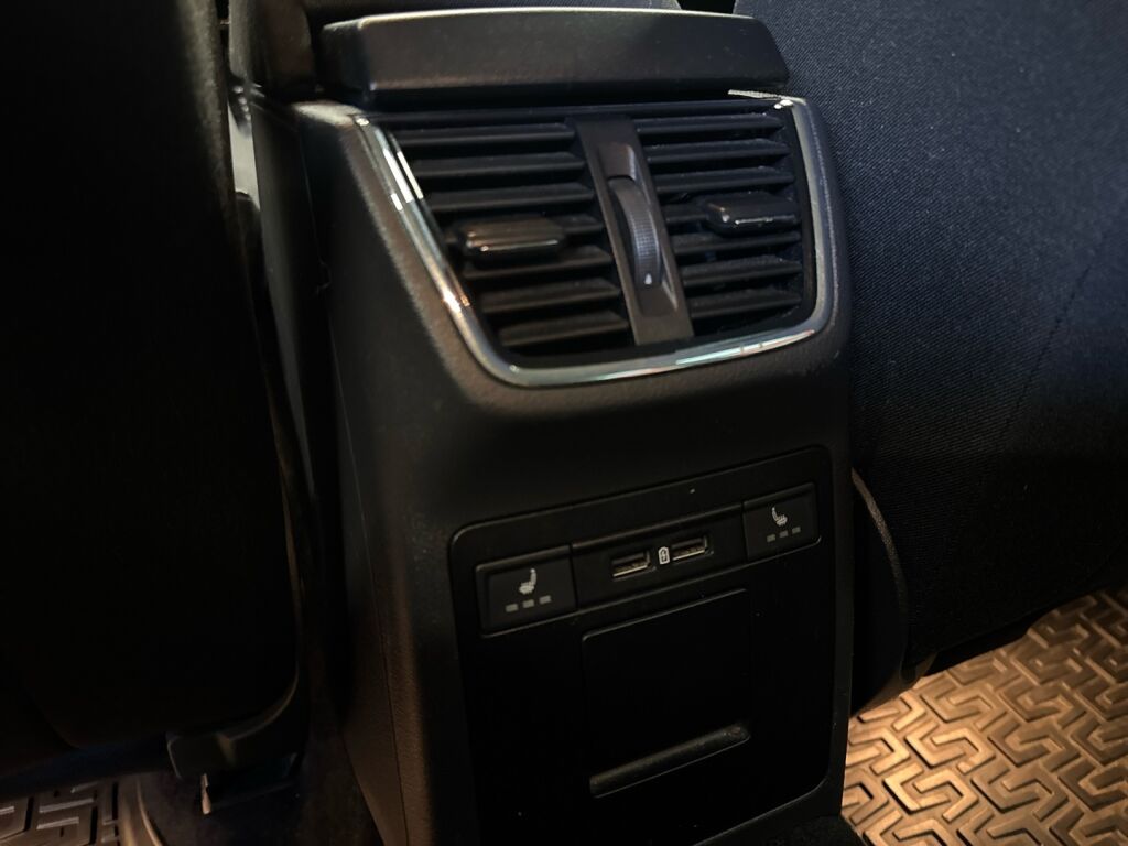 Skoda Octavia 2019 Harmaa