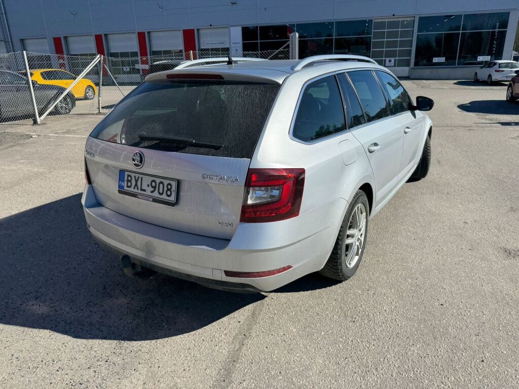 Skoda Octavia 2019 Harmaa