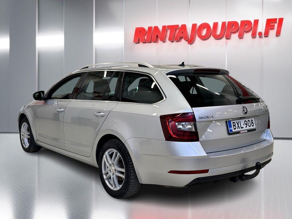 Skoda Octavia 2019 Harmaa
