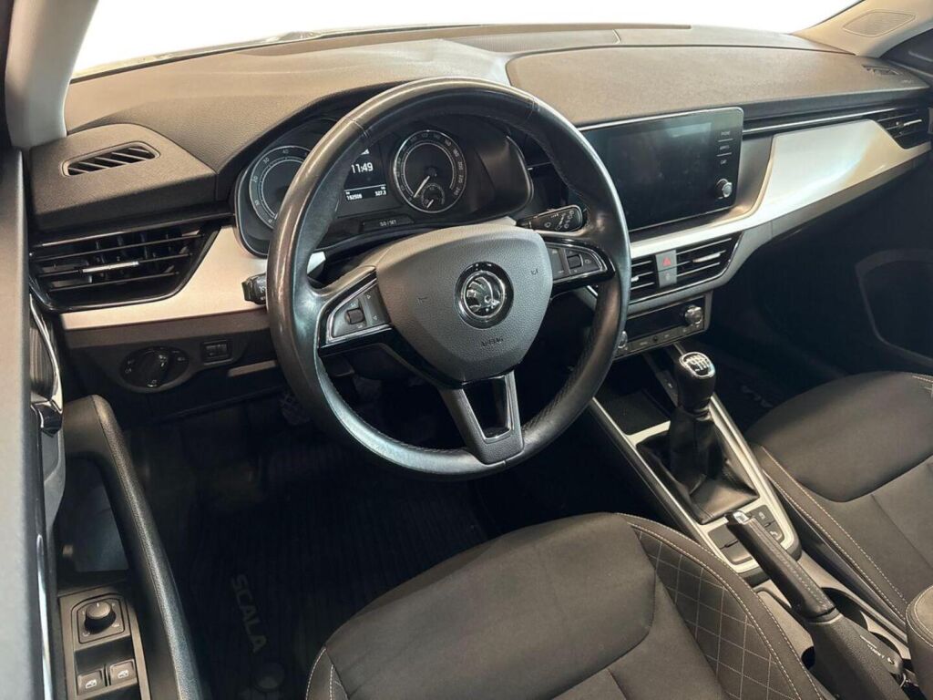 Skoda Scala 1,0 TSI 115 Ambition Man. 2019, bild 7/28
