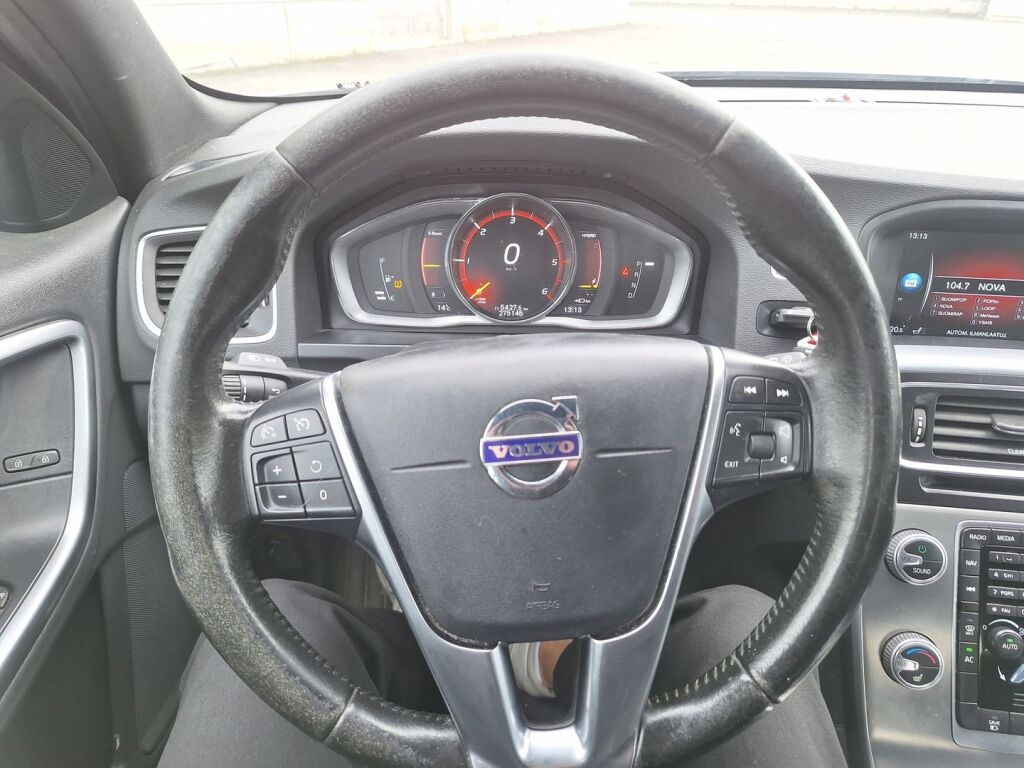 Volvo V60 2017 Valkoinen