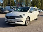 Opel Astra 2019 Valkoinen