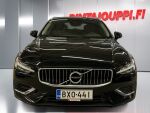 Volvo V60 2019 Musta