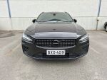 Volvo V60 2019 Musta