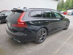 Volvo V60 2019 Musta