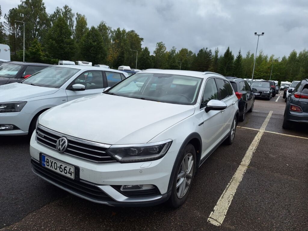 Volkswagen Passat 2016 Valkoinen
