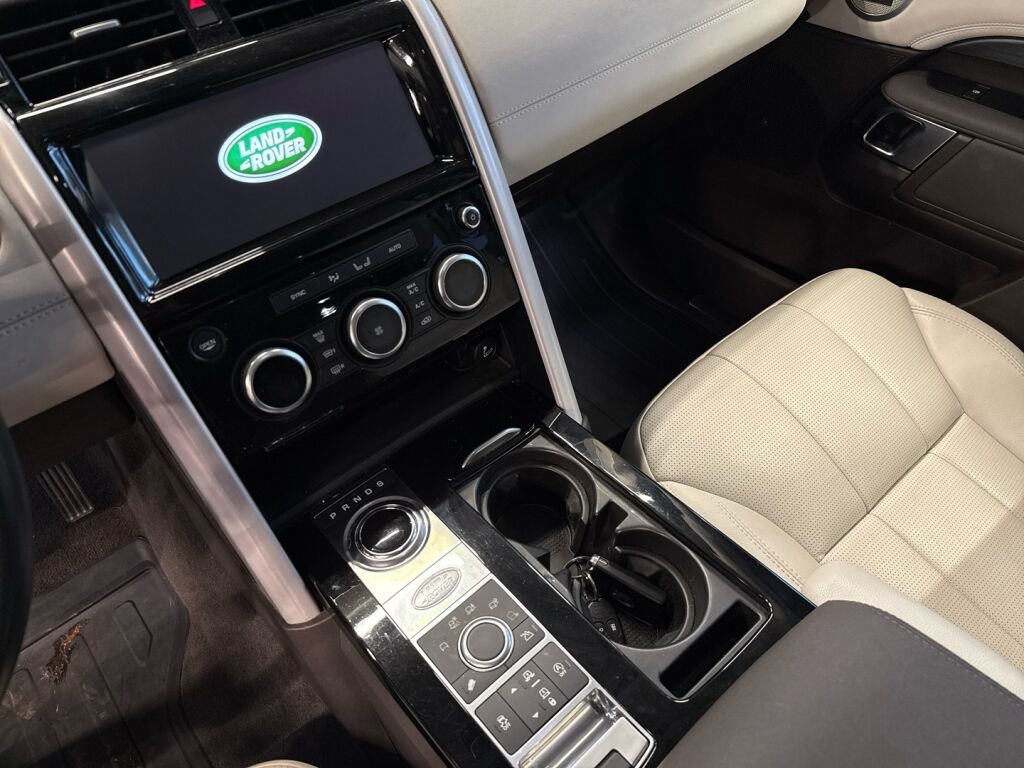 Land Rover Discovery 2020 Harmaa