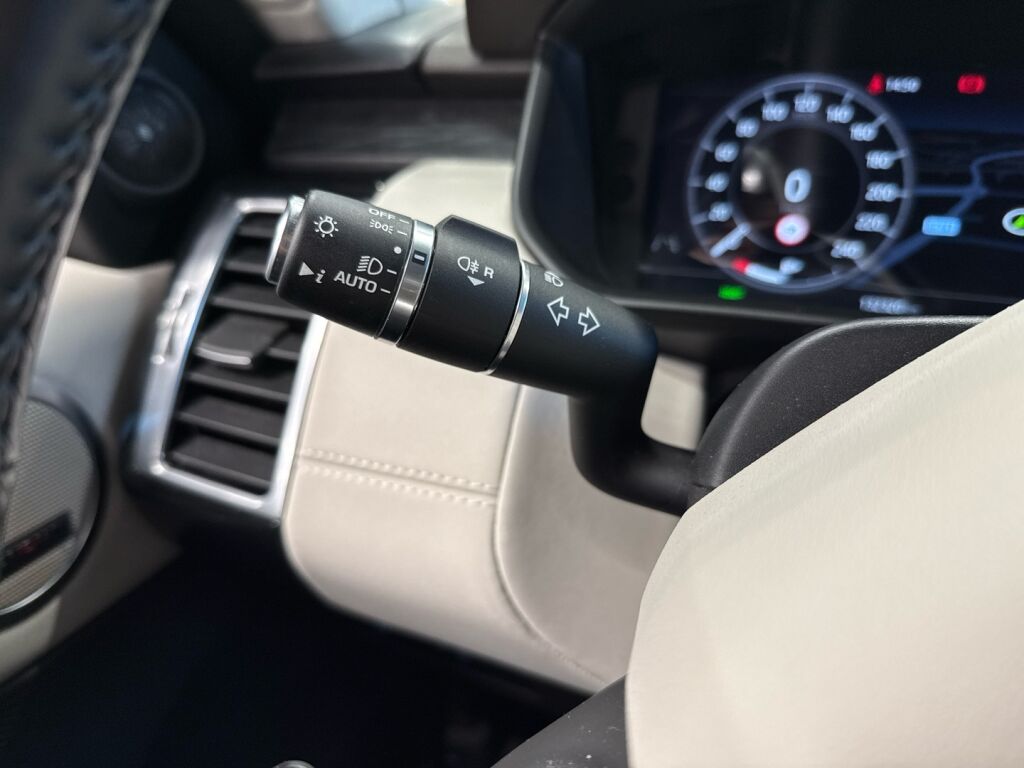 Land Rover Discovery 2020 Harmaa