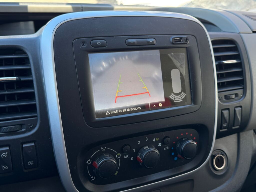 Nissan NV300 2019 Valkoinen