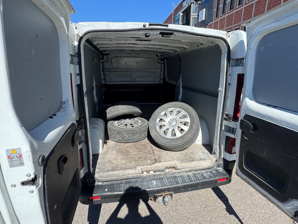 Nissan NV300 2019 Valkoinen