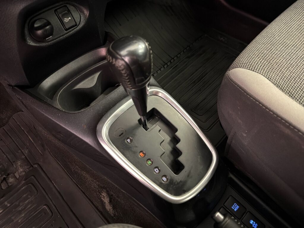 Toyota Yaris 2019 Harmaa