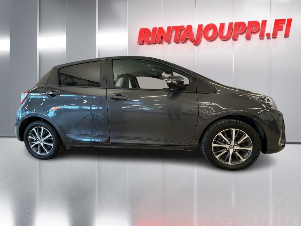 Toyota Yaris 2019 Harmaa