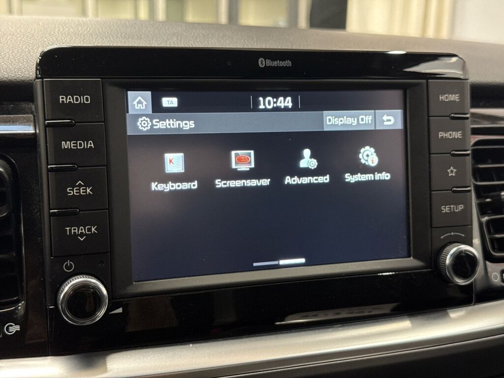 Kia Stonic 2019 Punainen