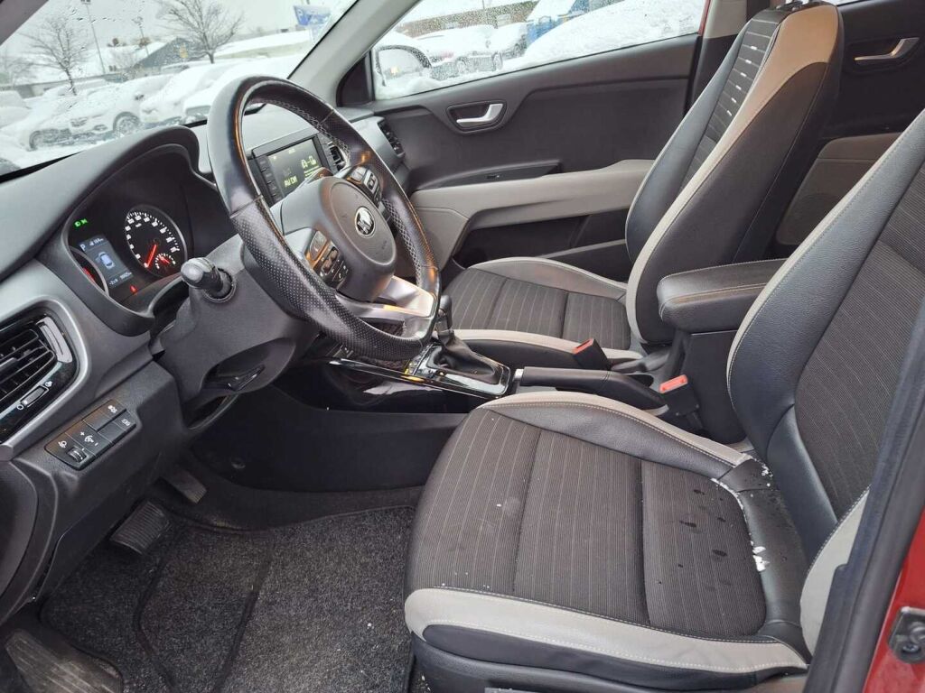 Kia Stonic 2019 Punainen