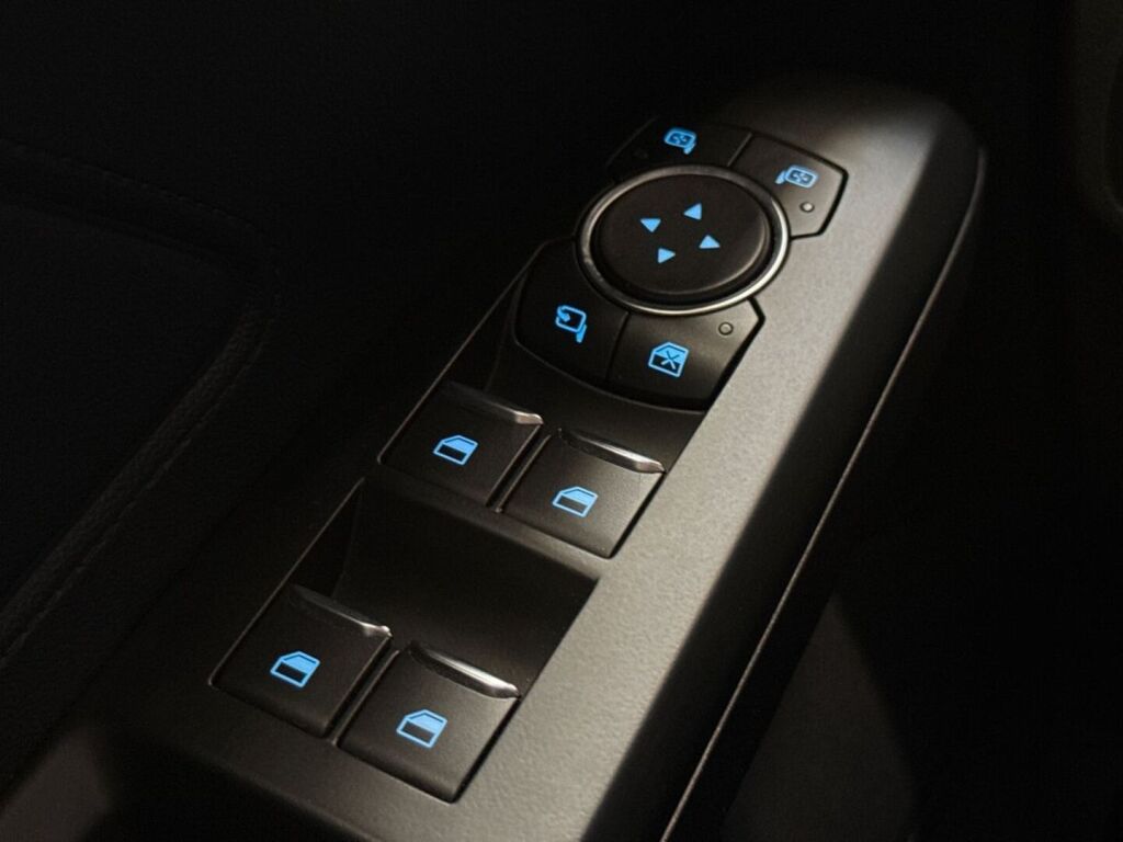Ford Focus 2019 Valkoinen
