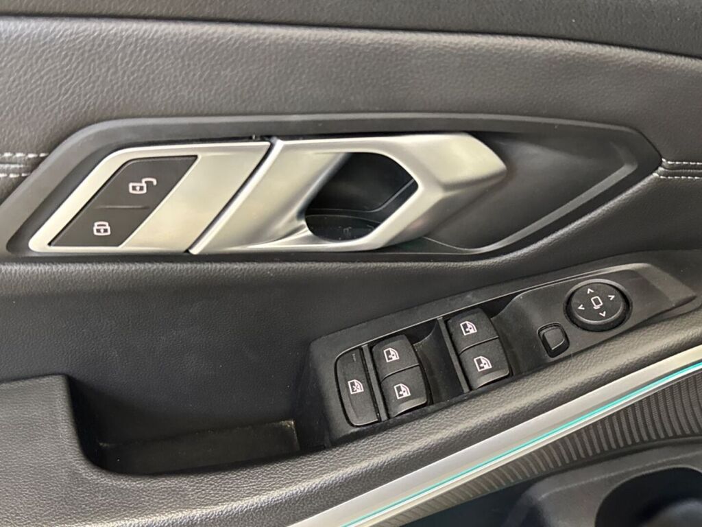 BMW 318 2019 Hopea