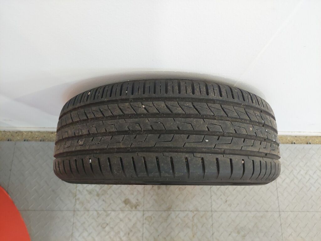 Ford Focus 2019 Punainen