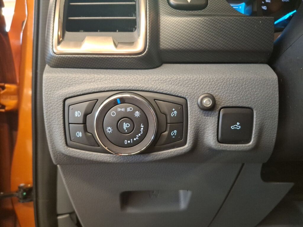Ford Ranger 2019 Oranssi