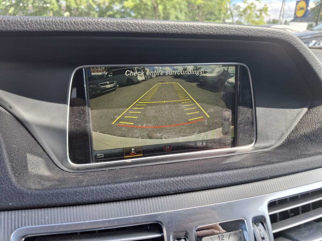 Mercedes-Benz E 2015 Valkoinen