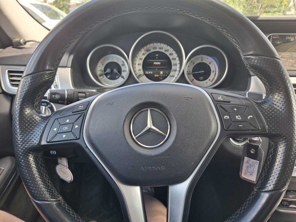 Mercedes-Benz E 2015 Valkoinen