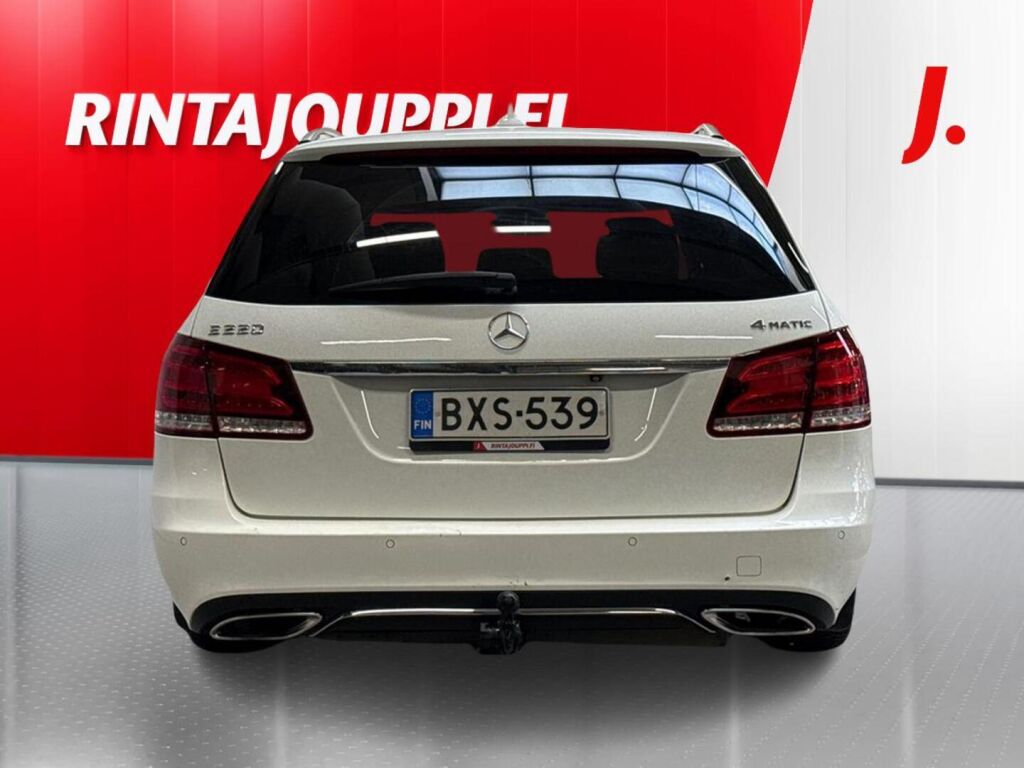 Mercedes-Benz E 2015 Valkoinen